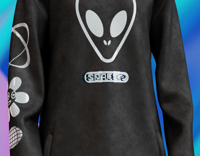 Hoodie, shorts, baseball cap mockup. Edit 3D model online.